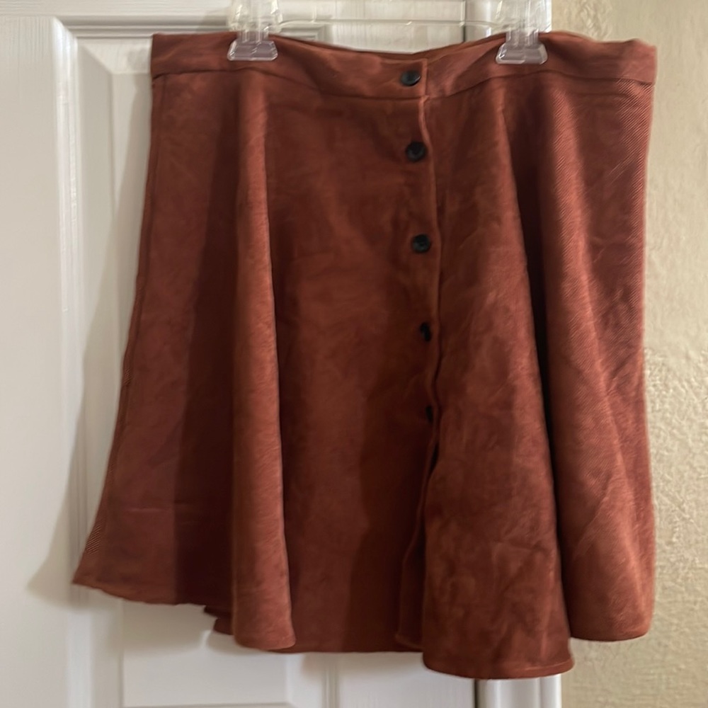 Gorgeous rusty button up brown skirt